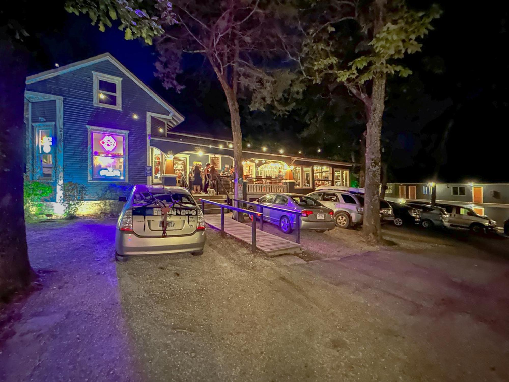 The Wanderoo Lodge Eureka Springs Exterior photo