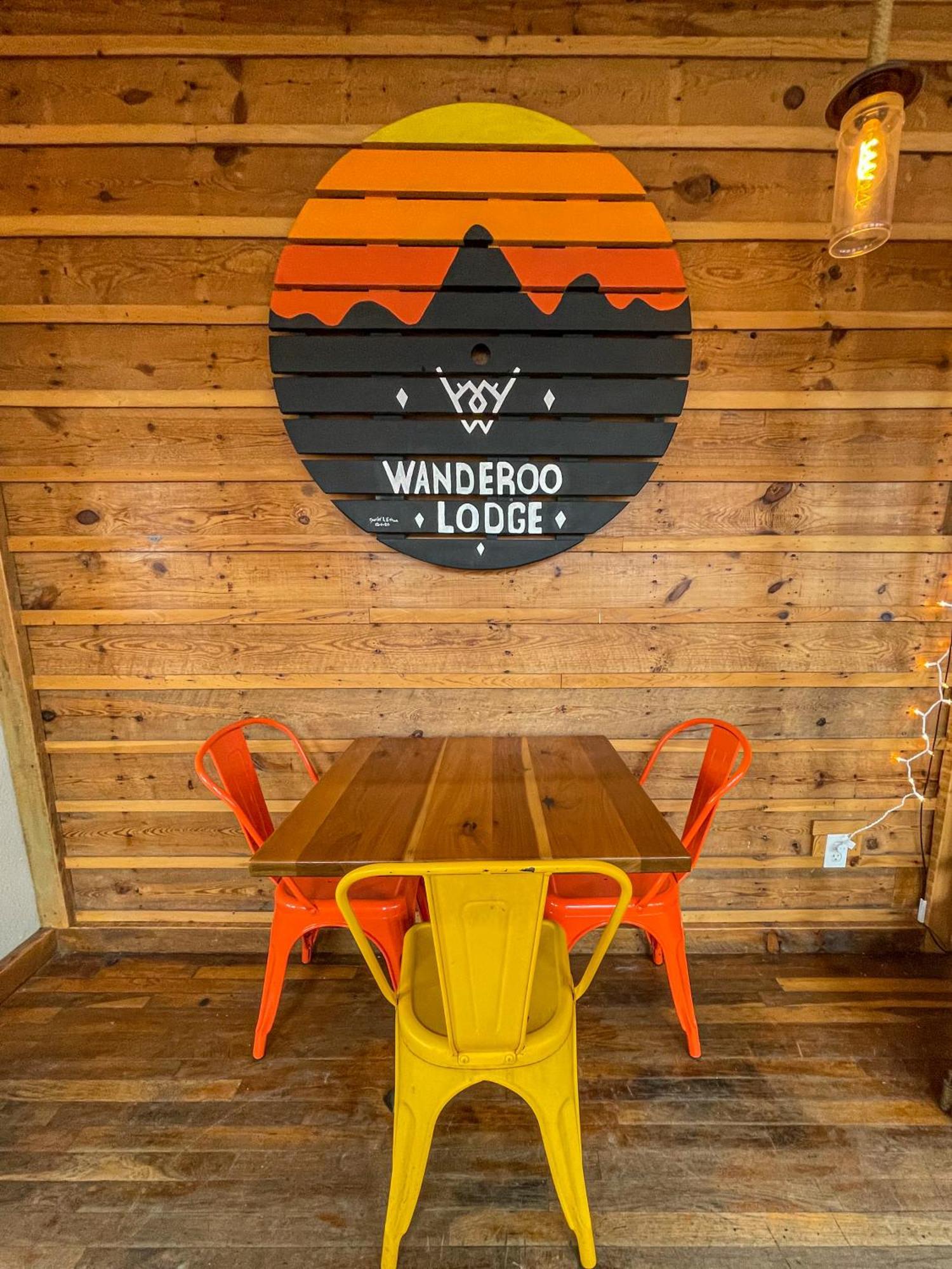 The Wanderoo Lodge Eureka Springs Exterior photo