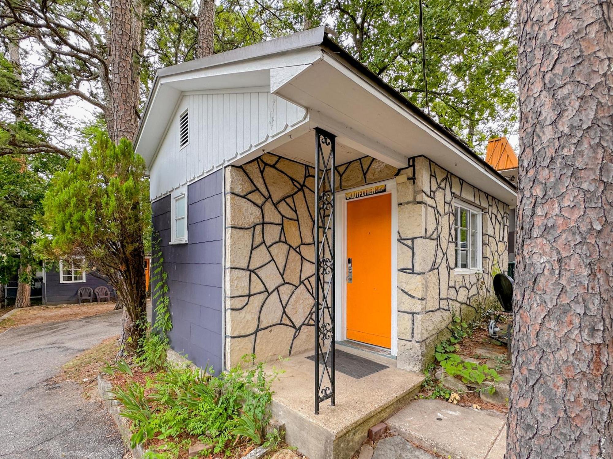 The Wanderoo Lodge Eureka Springs Exterior photo